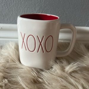 Rae Dunn XOXO Coffee Mug